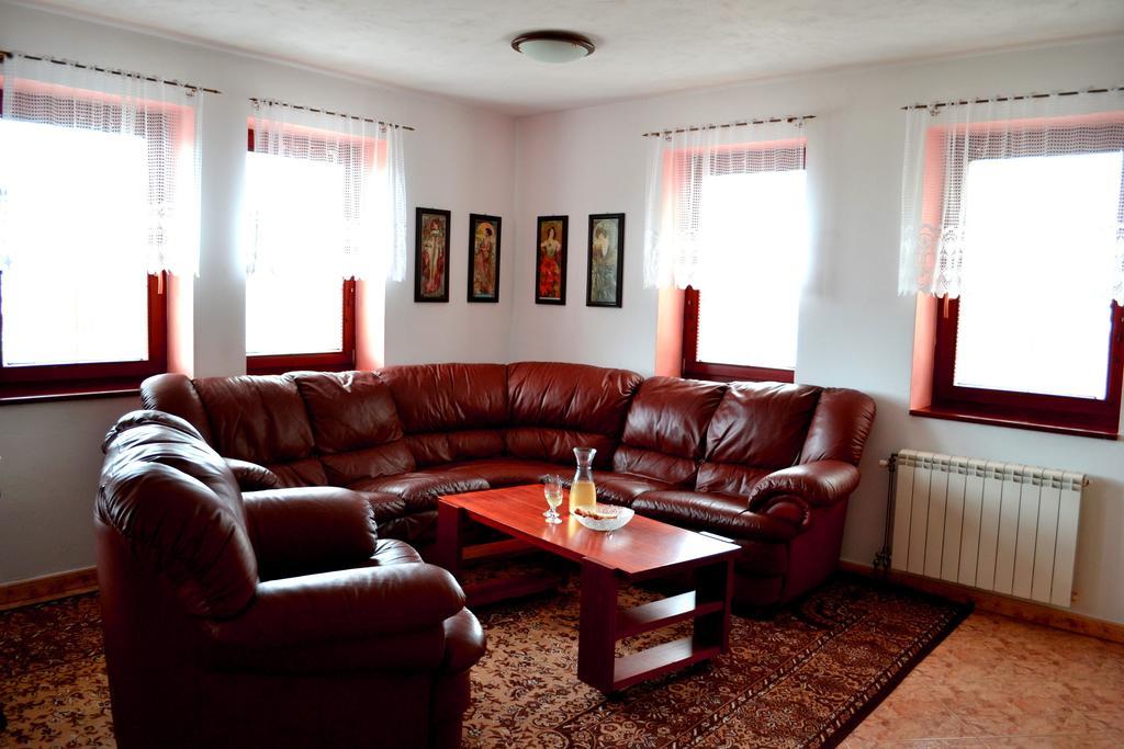 Apartment Zelezny Hrozen Валтис Стая снимка